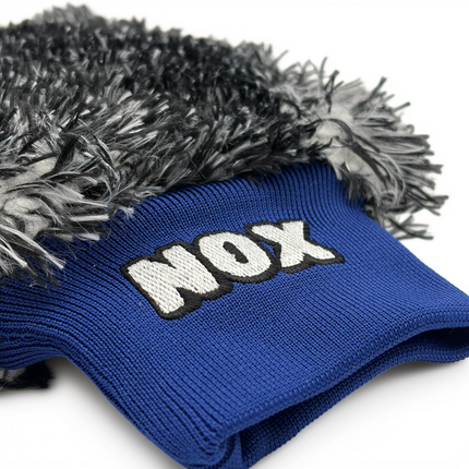 Mikrovláknová mycí rukavice, modrá manžeta s logem NOX a černými mikrovlákny